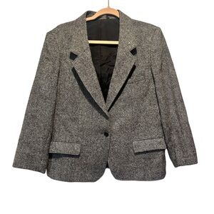 Hyde Point suit jacket size large (aproximadamente)